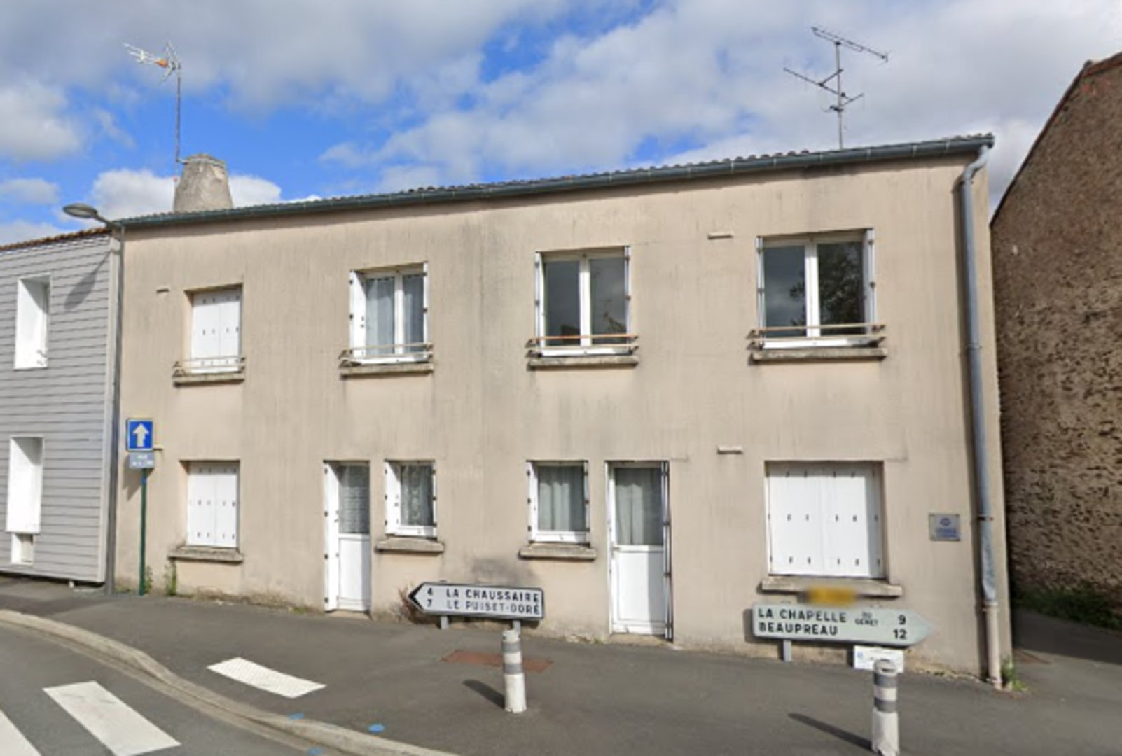 49_beaupreau en auges_rue de la loire.png